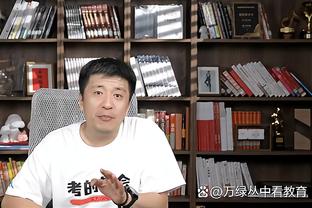 轻伤不下火线！C罗上一场颈部受伤，本场带绷带出战